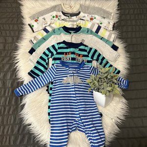 7 newborn pajama sets [1E].